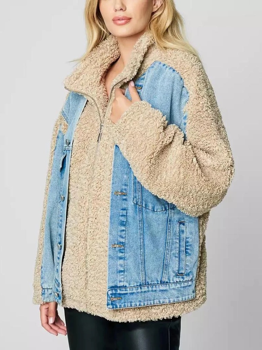 BLANK NYC Fuzzy Wuzzy Women's Faux Sherpa and Denim Mixed Media Jacket - Picture 2 of 6